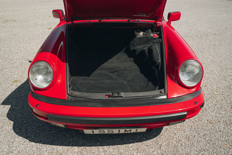 Porsche 911 Carrera 3.2