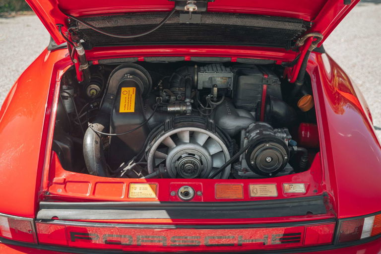 Porsche 911 Carrera 3.2