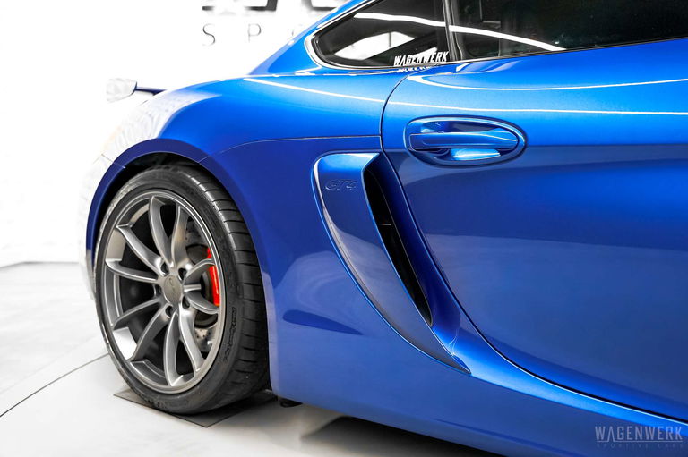 Porsche 981 Cayman GT4