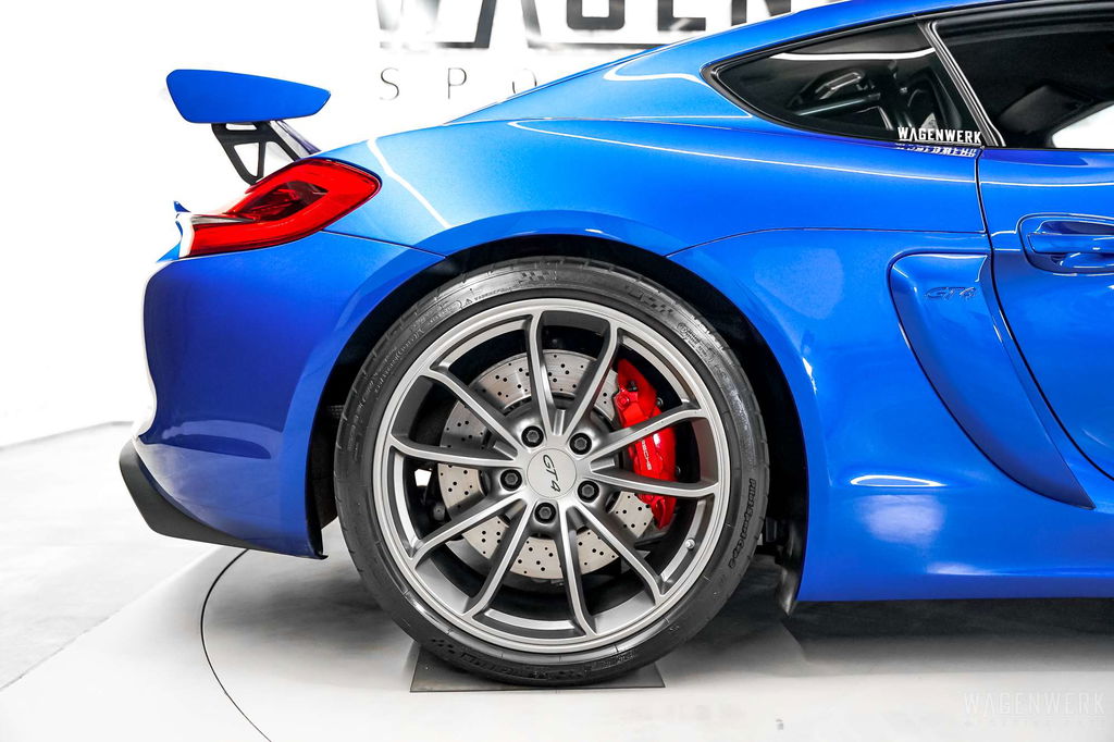 Porsche 981 Cayman GT4