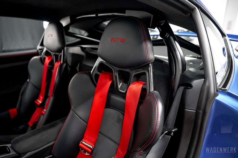 Porsche 981 Cayman GT4