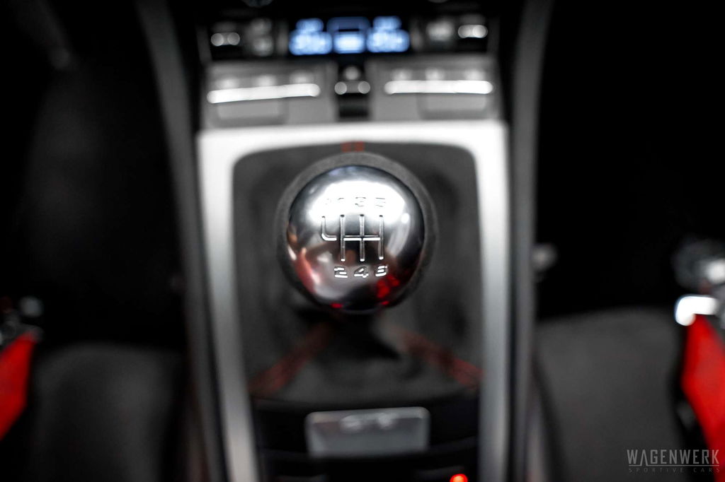 Porsche 981 Cayman GT4