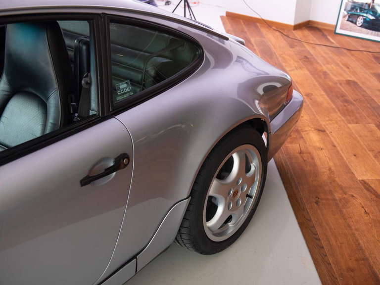 Porsche 964 Carrera 4