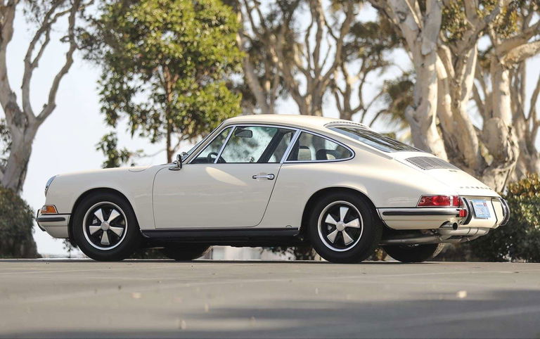 Porsche 911 S (F-Modell)