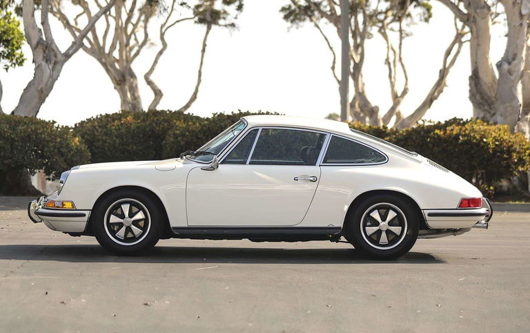 Porsche 911 S (F-Modell)