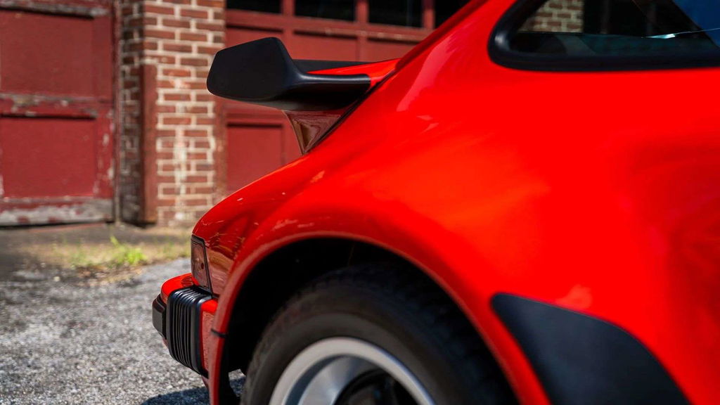 Porsche 911 Turbo 3.3 (US)