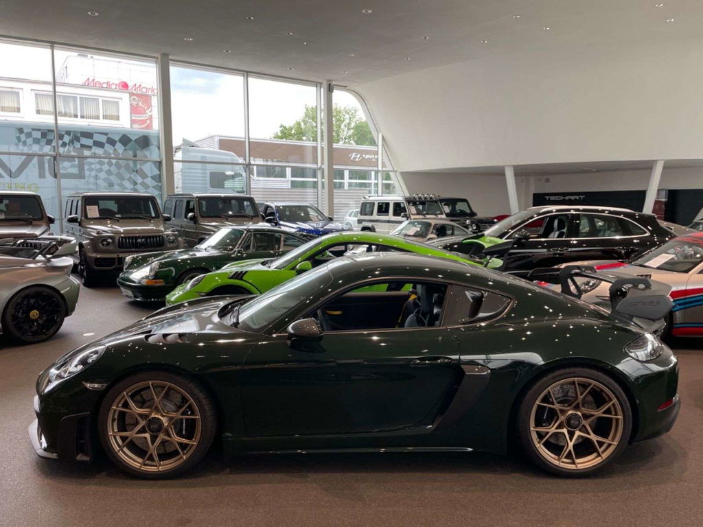 Porsche 718 Cayman GT4 RS