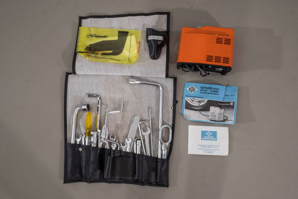 Porsche 911 Carrera 3.2 Speedster