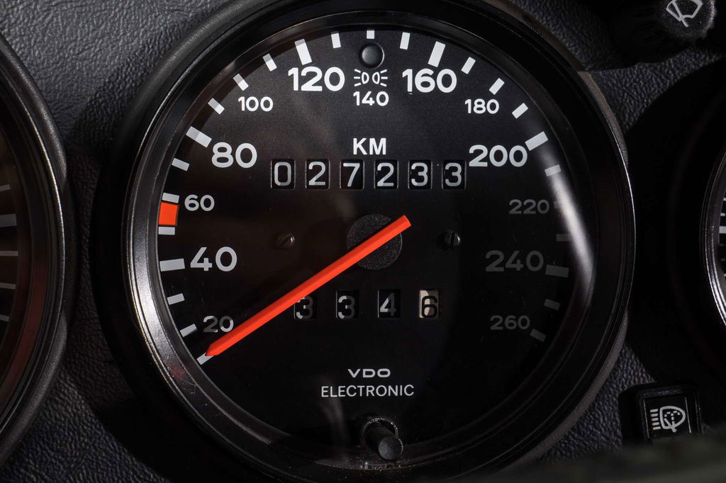 Porsche 911 Carrera 3.2 Speedster