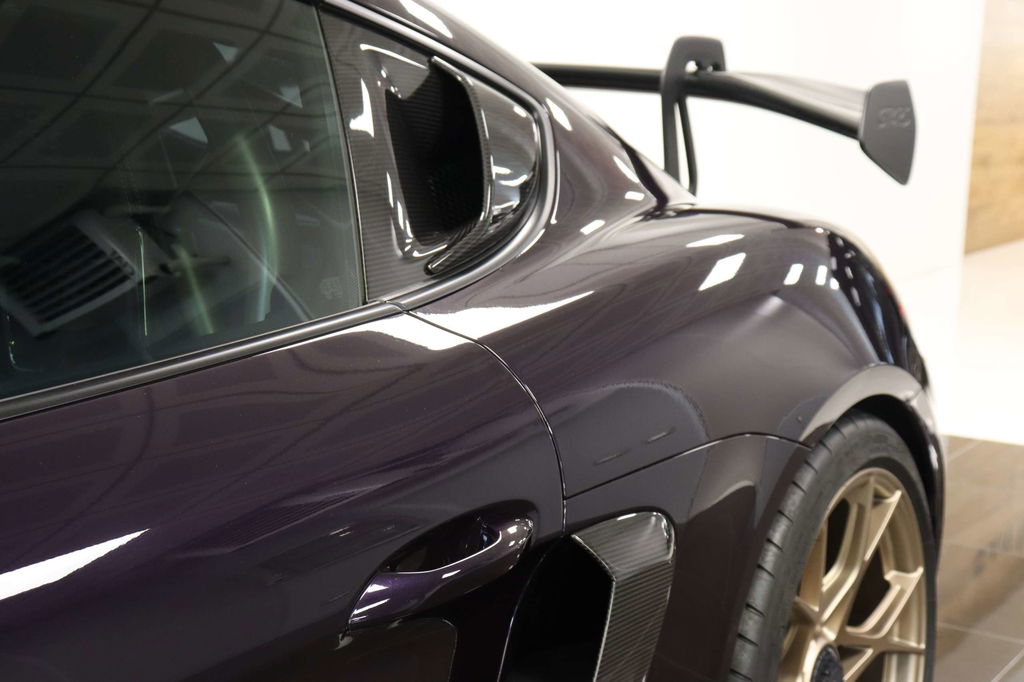 Porsche 718 Cayman GT4 RS