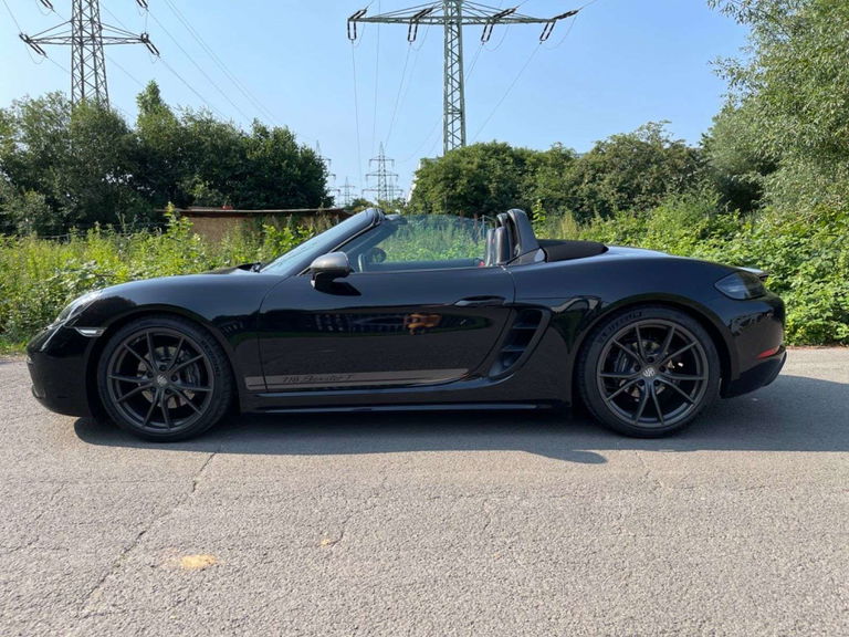 Porsche 718 Boxster T