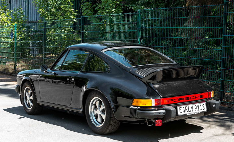 Porsche 911 Carrera 2,7