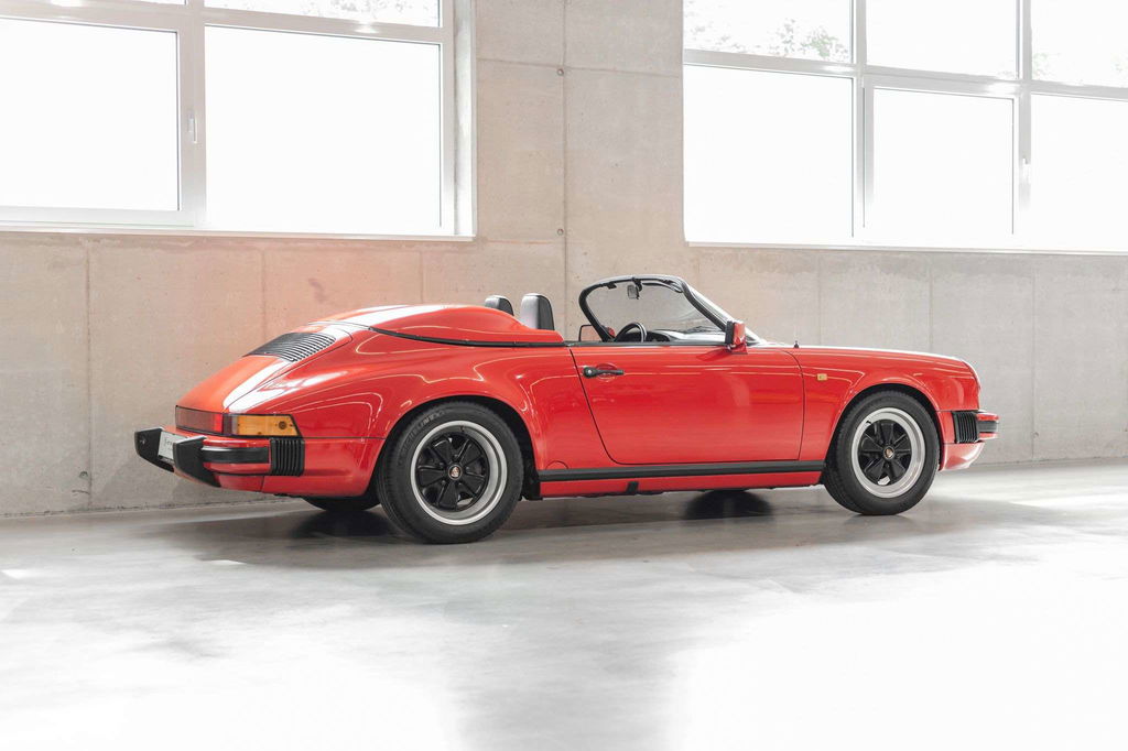 Porsche 911 Carrera 3.2 Speedster