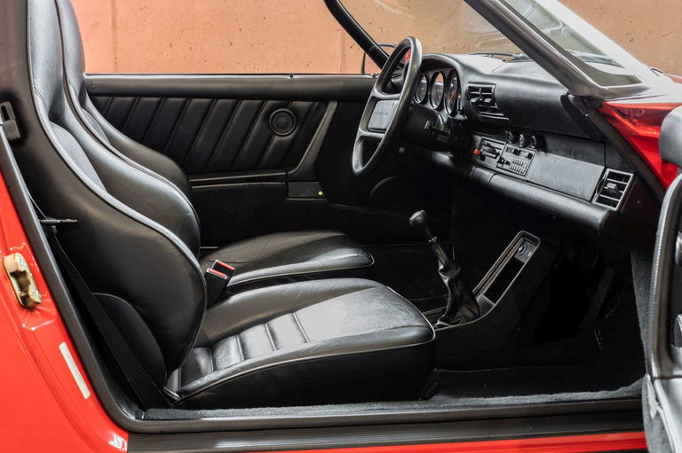 Porsche 911 Carrera 3.2 Speedster