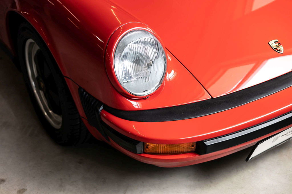 Porsche 911 Carrera 3.2 Speedster