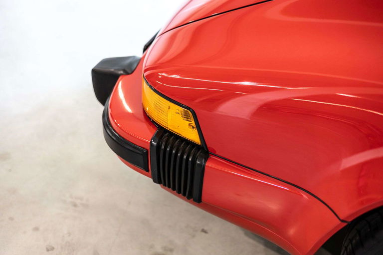 Porsche 911 Carrera 3.2 Speedster