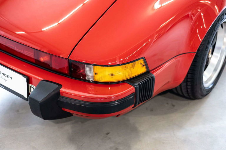 Porsche 911 Carrera 3.2 Speedster