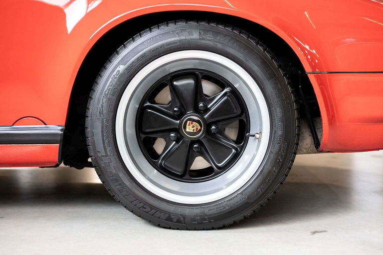 Porsche 911 Carrera 3.2 Speedster