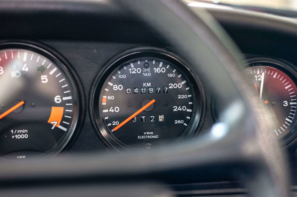 Porsche 911 Carrera 3.2 Speedster