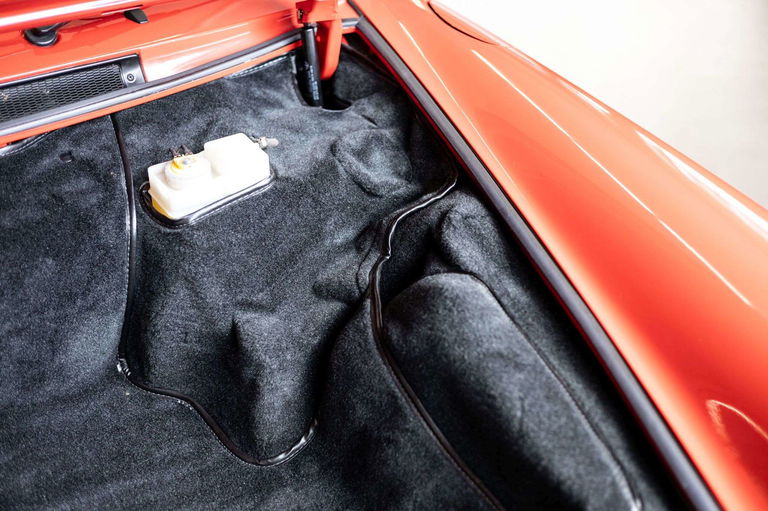 Porsche 911 Carrera 3.2 Speedster