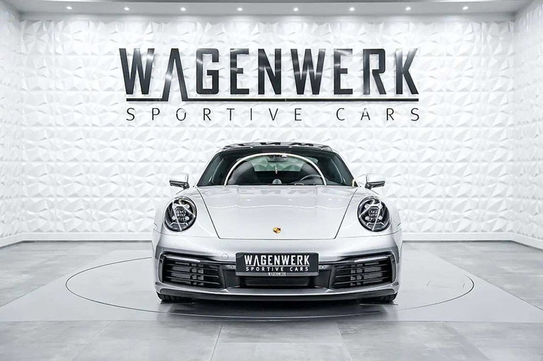 Porsche 992 Carrera 4S
