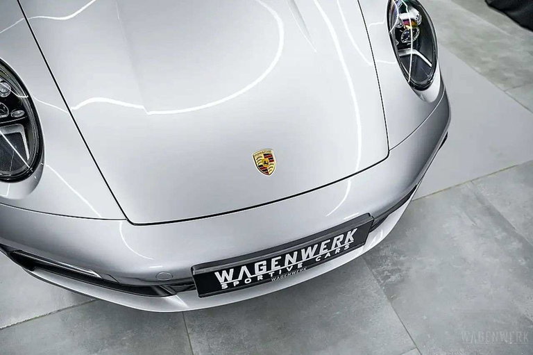 Porsche 992 Carrera 4S
