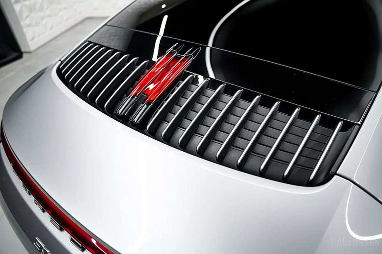 Porsche 992 Carrera 4S