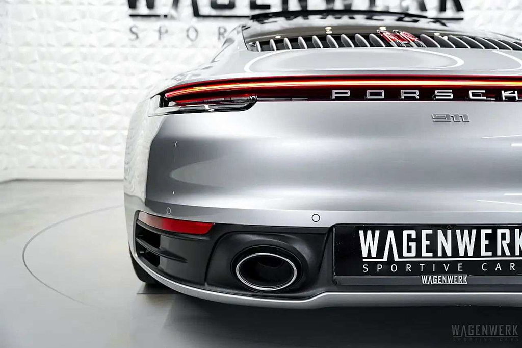 Porsche 992 Carrera 4S