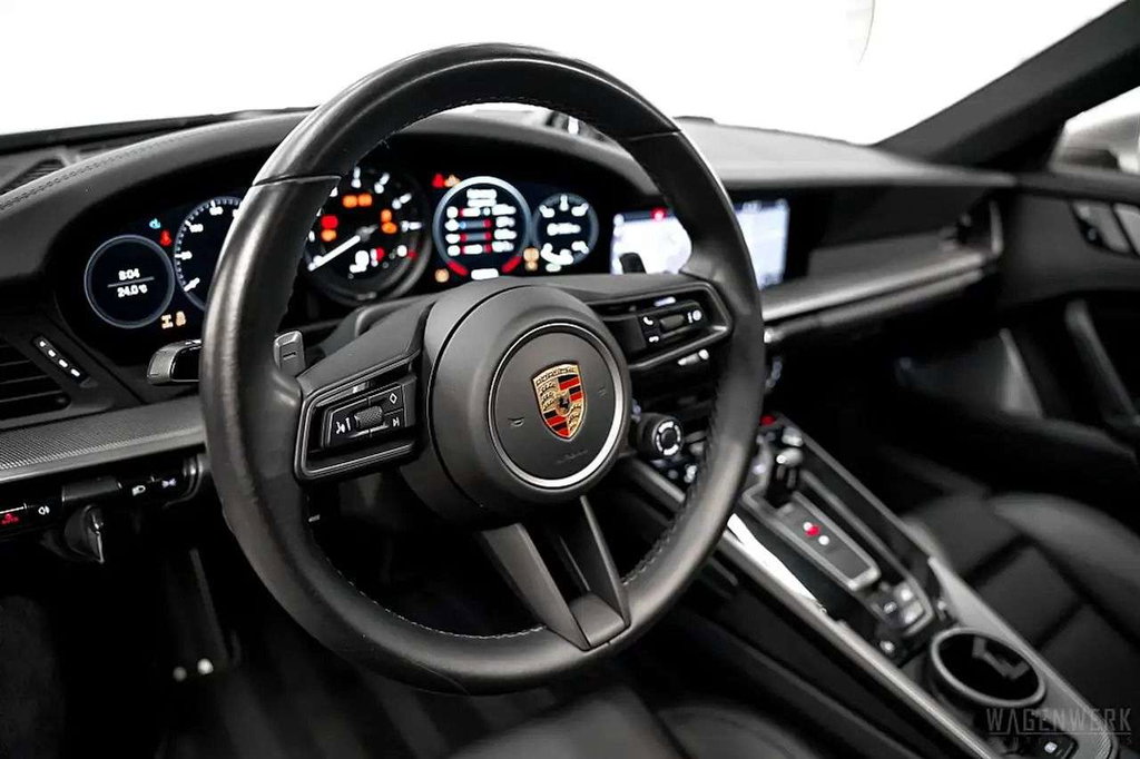 Porsche 992 Carrera 4S