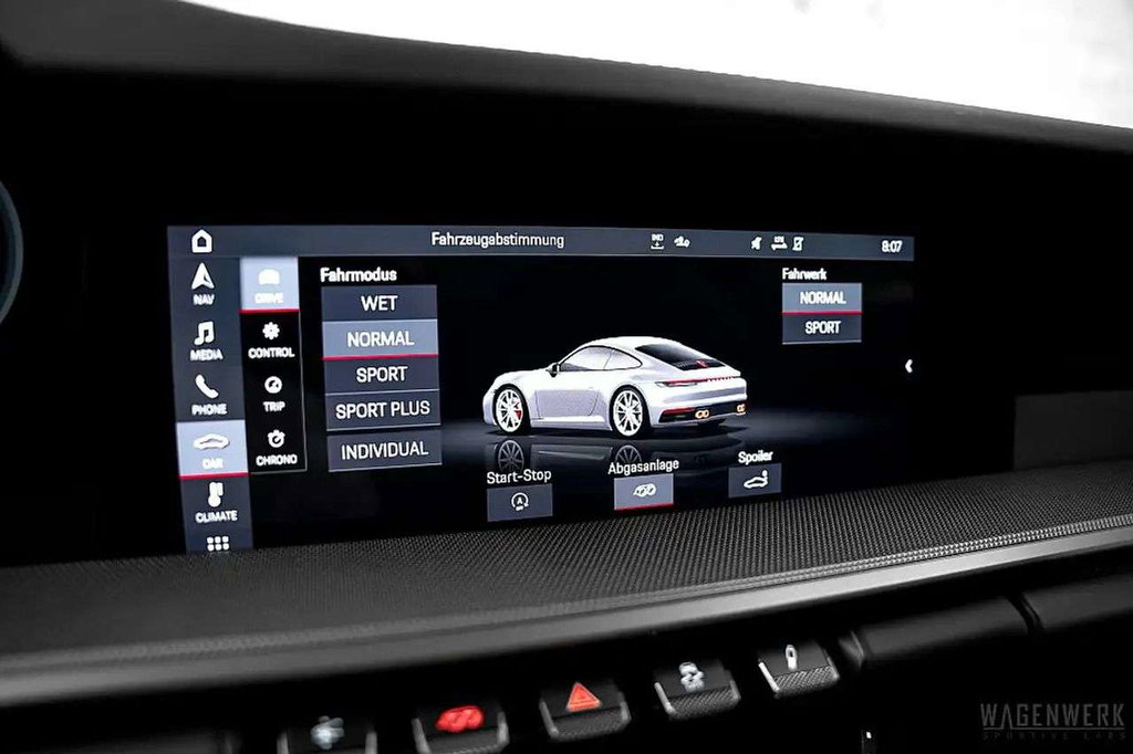 Porsche 992 Carrera 4S