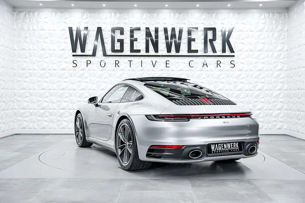 Porsche 992 Carrera 4S