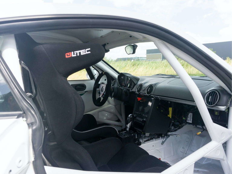 Porsche 987 Cayman Cup