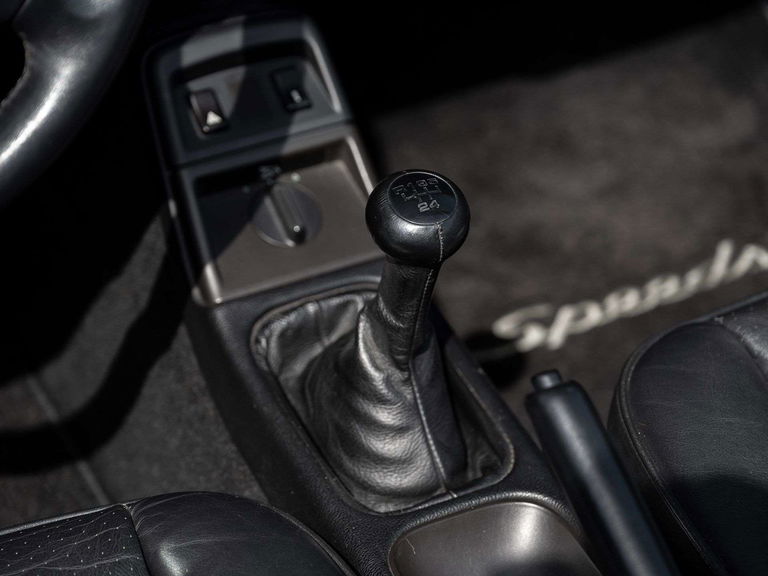 Porsche 964 Carrera 2 Speedster