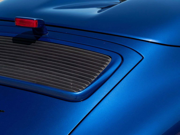 Porsche 964 Carrera 2 Speedster