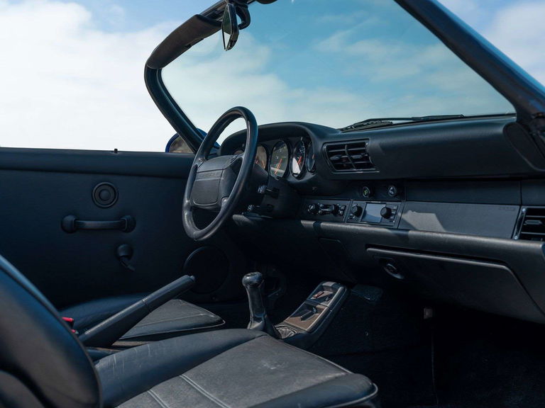 Porsche 964 Carrera 2 Speedster