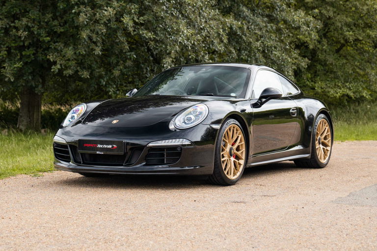 Porsche 991 Carrera GTS