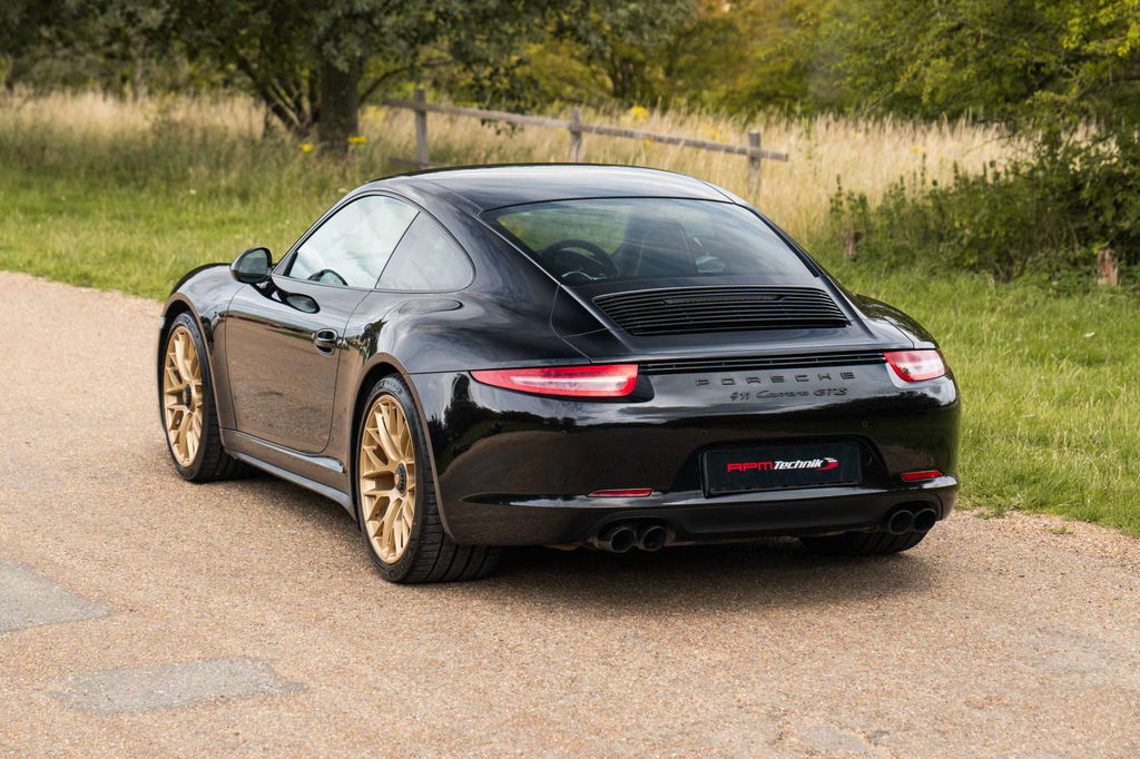 Porsche 991 Carrera GTS