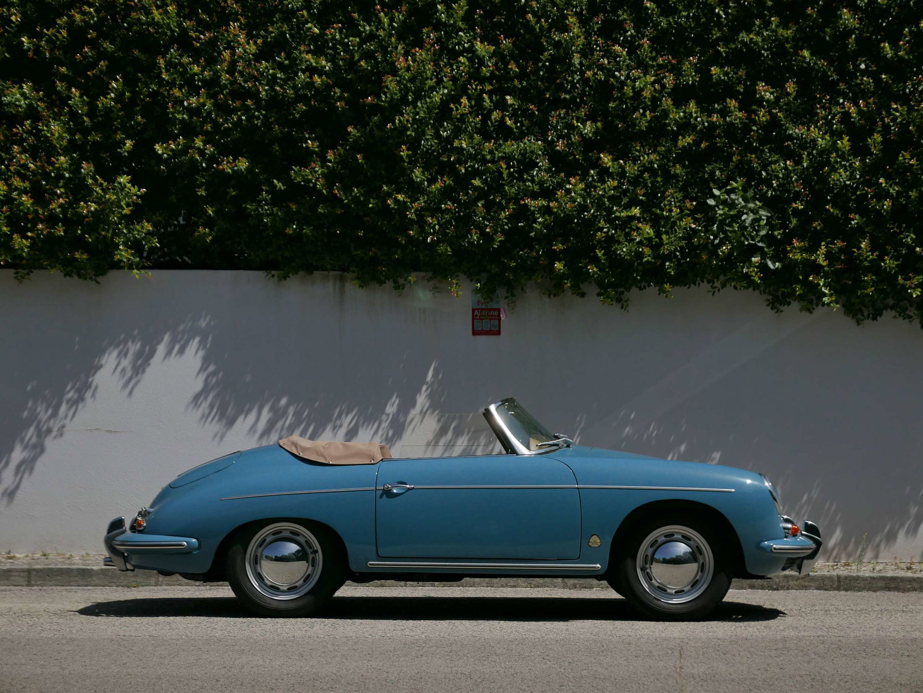 Porsche 356 B 1600 Roadster 1961 - elferspot.com - Marketplace for