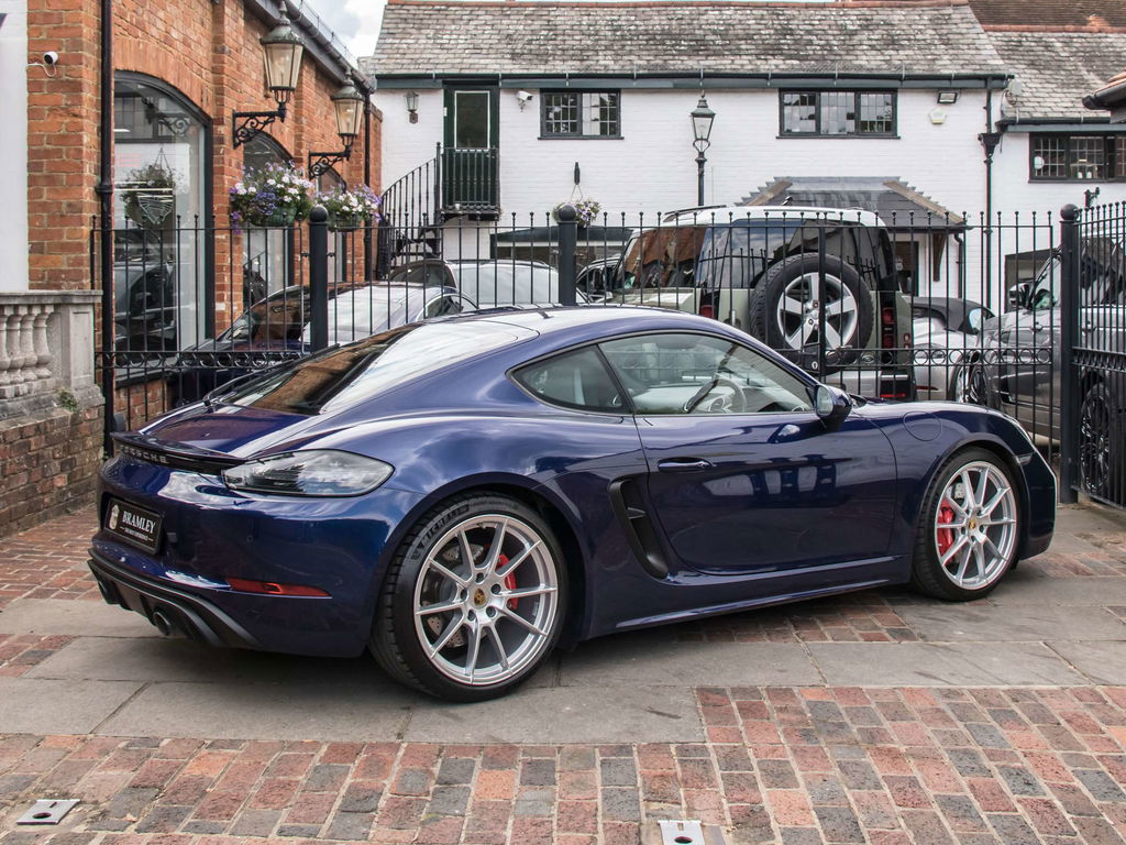 Porsche 718 Cayman GTS 4.0