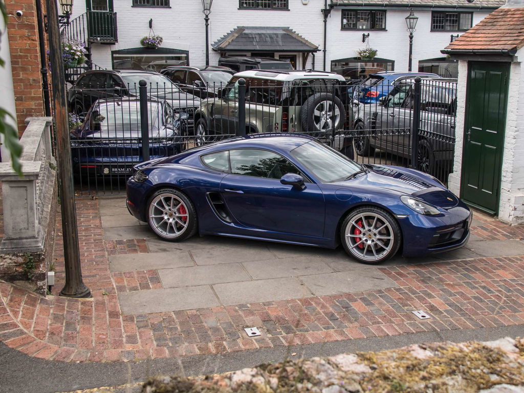 Porsche 718 Cayman GTS 4.0