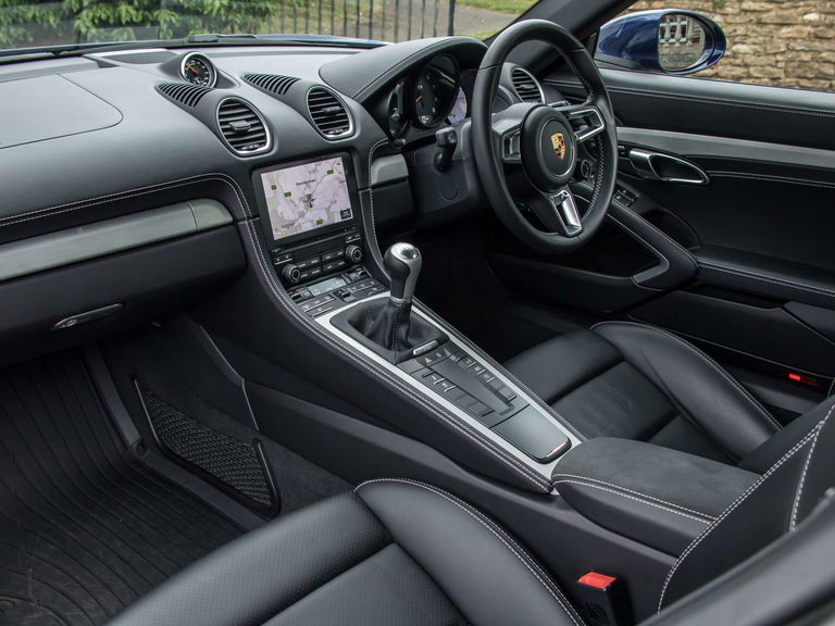 Porsche 718 Cayman GTS 4.0