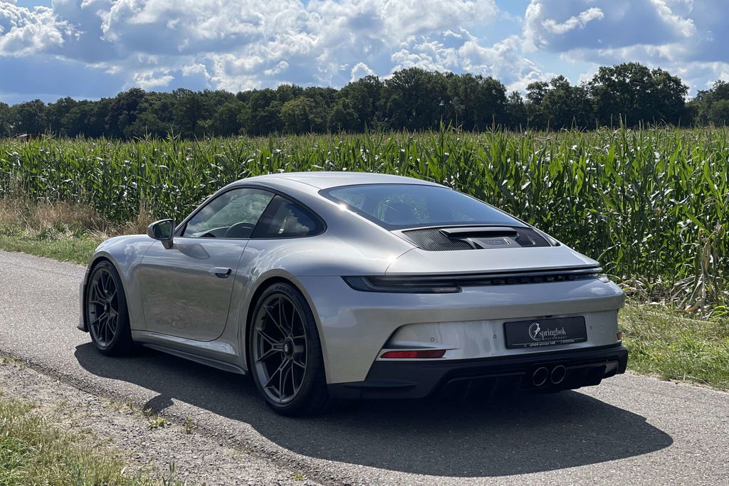 Porsche 992 GT3 Touring