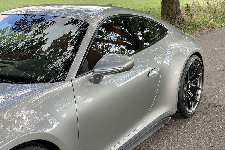 Porsche 992 GT3 Touring