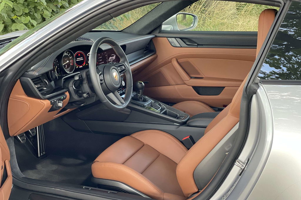 Porsche 992 GT3 Touring