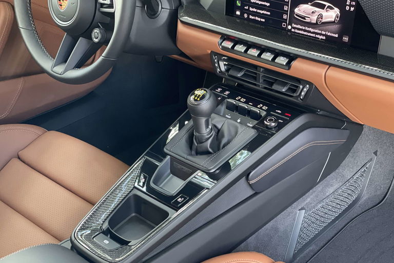 Porsche 992 GT3 Touring