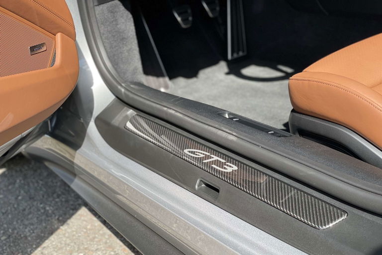 Porsche 992 GT3 Touring