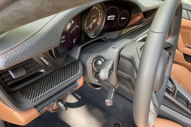 Porsche 992 GT3 Touring