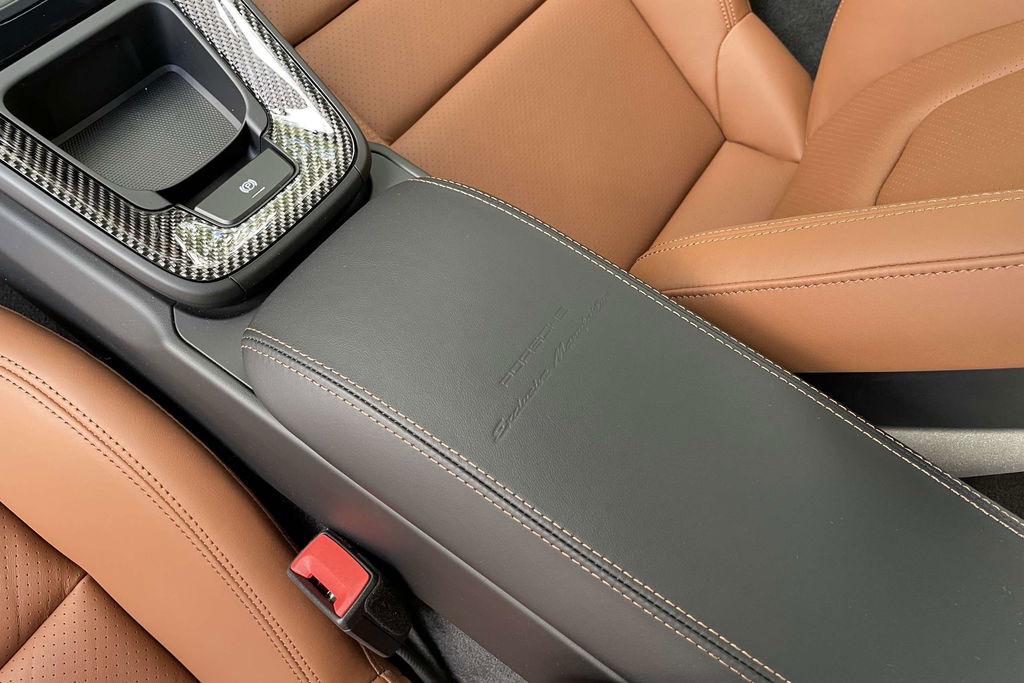 Porsche 992 GT3 Touring