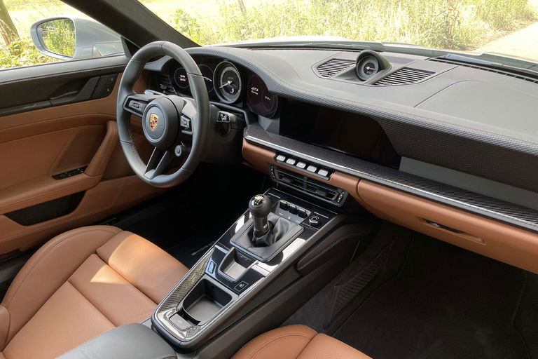 Porsche 992 GT3 Touring