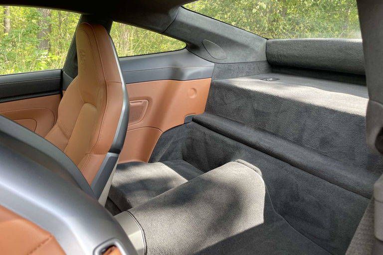 Porsche 992 GT3 Touring